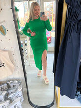 Load image into Gallery viewer, Kelly Green Cut Out