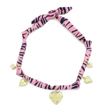 Load image into Gallery viewer, Scarf Necklace cream checkboard Large horseshoe