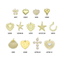 Load image into Gallery viewer, Scarf Necklace brown dots Large horseshoe