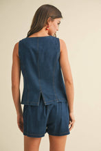 Load image into Gallery viewer, Indigo Denim Pleat Shorts