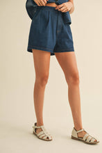 Load image into Gallery viewer, Indigo Denim Pleat Shorts