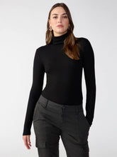 Load image into Gallery viewer, Essential Turtleneck Top Black