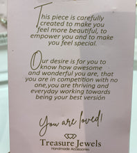 Load image into Gallery viewer, MAMA Gold Necklace