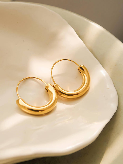 Mackenzie 18K Non-Tarnish U-Shape Hoop Earring: Yellow Gold