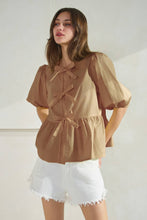 Load image into Gallery viewer, Butter Yellow Poplin Top