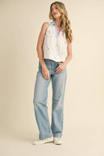 Load image into Gallery viewer, Lemon Embroidered Collar Top