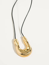 Load image into Gallery viewer, Sable 18K Gold Horseshoe Western Necklace: Yellow Gold