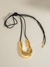 Load image into Gallery viewer, Sable 18K Gold Horseshoe Western Necklace: Yellow Gold