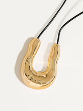 Load image into Gallery viewer, Sable 18K Gold Horseshoe Western Necklace: Yellow Gold