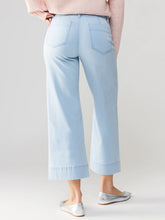 Load image into Gallery viewer, The Marine Ultra Pale Denim