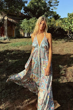 Load image into Gallery viewer, Bloom Print Halter Maxi Dress