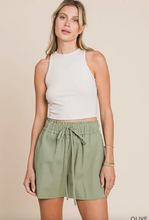 Load image into Gallery viewer, Casual Olive Linen Shorts