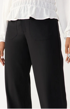 Load image into Gallery viewer, Marine Crop Trouser - Black