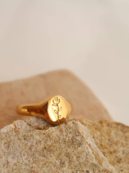 Georgia 18K Gold Non-Tarnish Rose Ring: Yellow Gold / 7