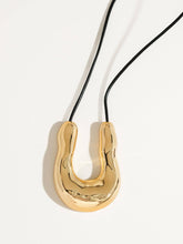 Load image into Gallery viewer, Sable 18K Gold Horseshoe Western Necklace: Yellow Gold