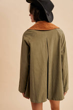 Load image into Gallery viewer, Taupe Corduroy Brown Collar Barn Jacket