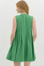 Load image into Gallery viewer, Green Pleat Tie Front Dress