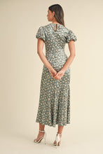 Load image into Gallery viewer, Elegant Velvet Green Ditzy Floral Dress