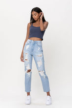 Load image into Gallery viewer, Relaxed Distressed Boyfriend Jeans