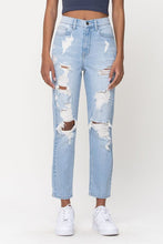 Load image into Gallery viewer, Relaxed Distressed Boyfriend Jeans