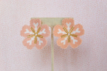 Load image into Gallery viewer, Margarita Flower Earrings
