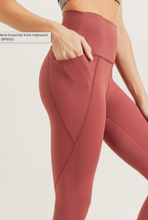 Load image into Gallery viewer, Essential Spiced Cider Leggings