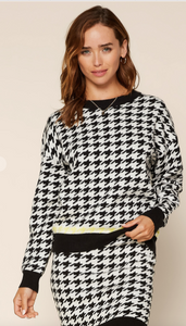 Houndstooth Print Sweater