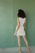 Load image into Gallery viewer, Cream Sleeveless Sweater Dress