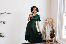 Load image into Gallery viewer, Elsa Emerald Satin Midi Dress