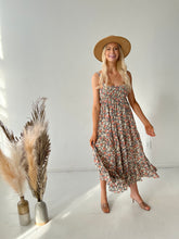 Load image into Gallery viewer, Bellmundo Floral Maxi Dress