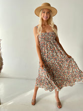 Load image into Gallery viewer, Bellmundo Floral Maxi Dress