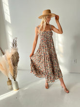 Load image into Gallery viewer, Bellmundo Floral Maxi Dress