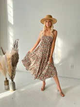 Load image into Gallery viewer, Bellmundo Floral Maxi Dress