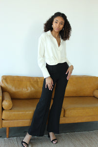 Collar Twist Off White Top