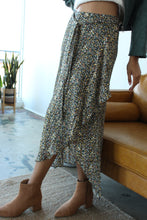 Load image into Gallery viewer, Picnics In Nashville Floral Skirt