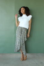 Load image into Gallery viewer, Picnics In Nashville Floral Skirt