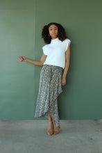 Load image into Gallery viewer, Picnics In Nashville Floral Skirt