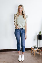Load image into Gallery viewer, Musgraves High Rise Mom Jeans
