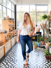Load image into Gallery viewer, Tatter Bottom High-Rise Skinny Jeans