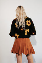 Load image into Gallery viewer, Gilly Floral Sweater