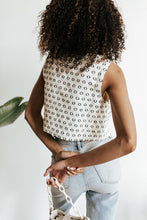 Load image into Gallery viewer, Relaxed Distressed Boyfriend Jeans