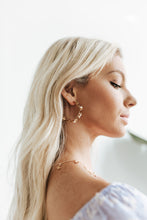 Load image into Gallery viewer, Flower Pearl Hoop Earrings