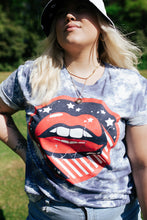 Load image into Gallery viewer, Star-Spangled Lips Tee